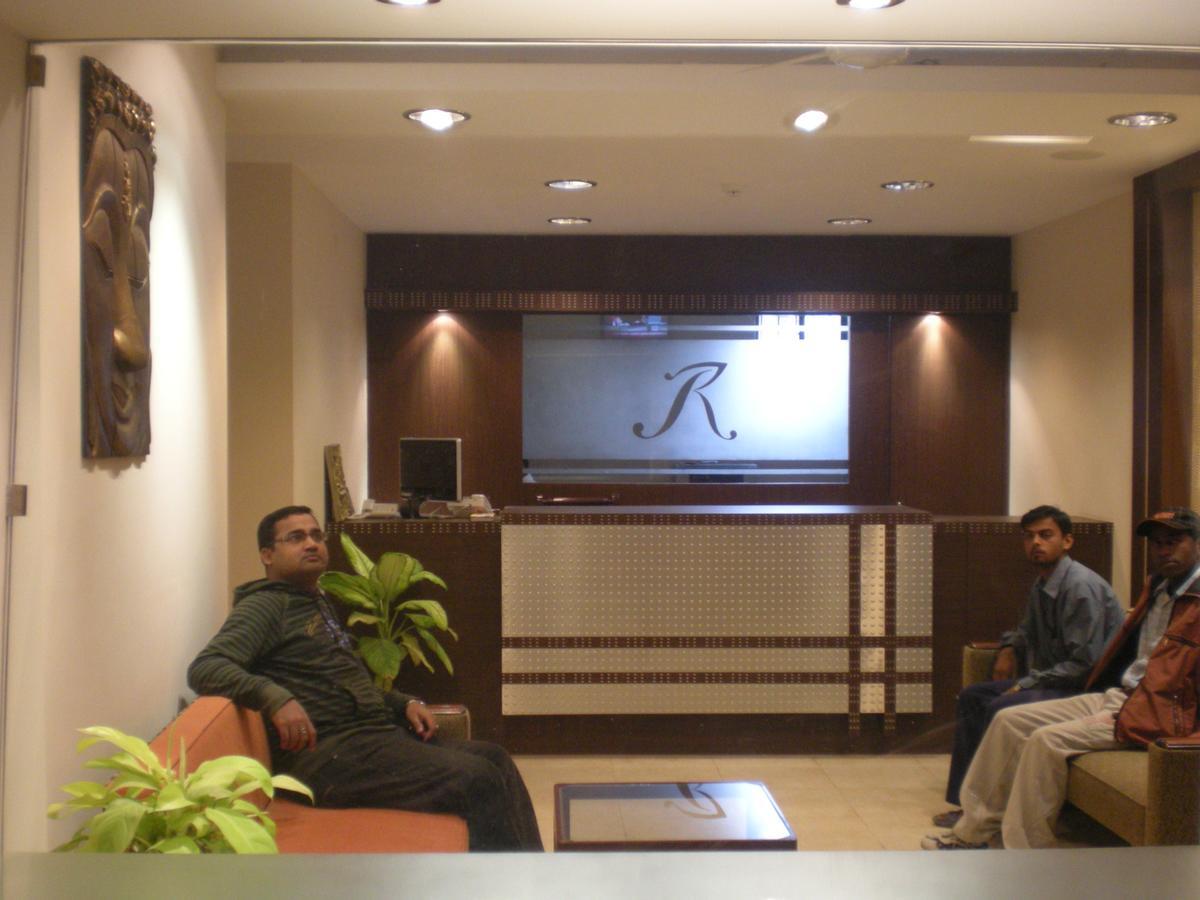 Hotel Rajawas Dibrugarh Dış mekan fotoğraf